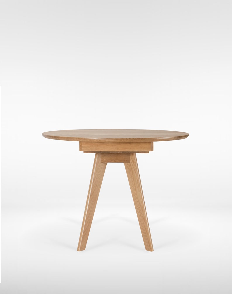 Round Expanding Dining Table 38 Inch 60 In With Leaf Comes Oak Cherry Or Walnut Perfect For Modern Kitchens Ships Free Us