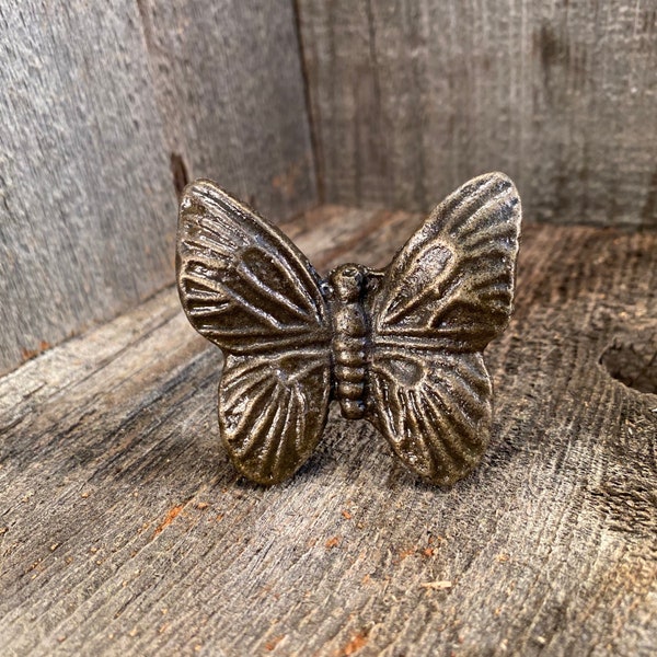 Bouton en fonte, traction de tiroir de papillon, bouton de papillon d'insecte, boutons en bronze en métal d'insecte, bouton de meubles, boutons et poignées