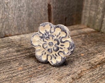 White Wash Cast Iron Flower Knob, Farmhouse Cabinet Hardware Home Improvement Hardware DIY Supplies
