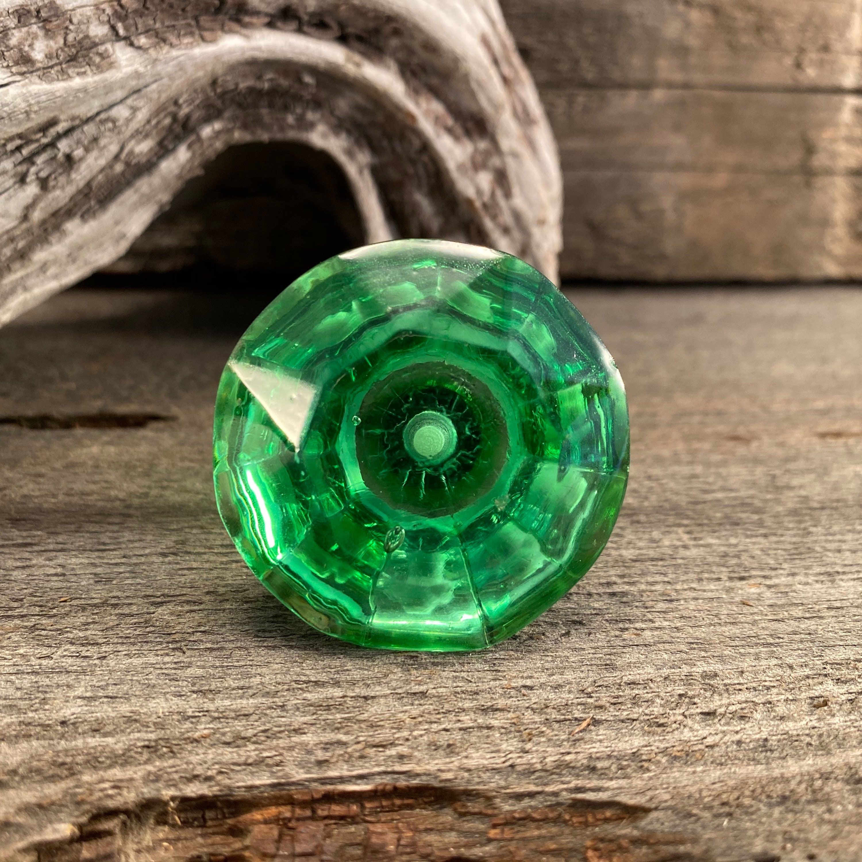 Perilla de cristal verde perilla facetada verde esmeralda | Etsy