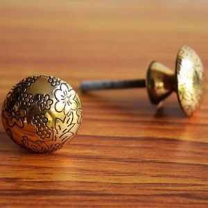 Moroccan Knob, Brass Knob, Marrakesh Cabinet Knob, Drawer Knob, Engraved Daisies Brass Cabinet Drawer Knob