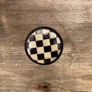 Bone Resin Wood Knob, Black & White Checkers, Round Drawer Knob, Dresser Knob, Cabinet Knob, Cabinet Hardware, Kitchen Door Pulls