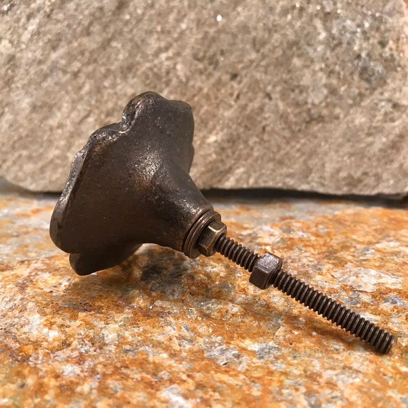 Cabinet Replacement Knob Floral Design Large Flower Bronze Metal Knob Cast Iron Flower Knob Metal Dresser Drawer Pulls Knobs and Pulls