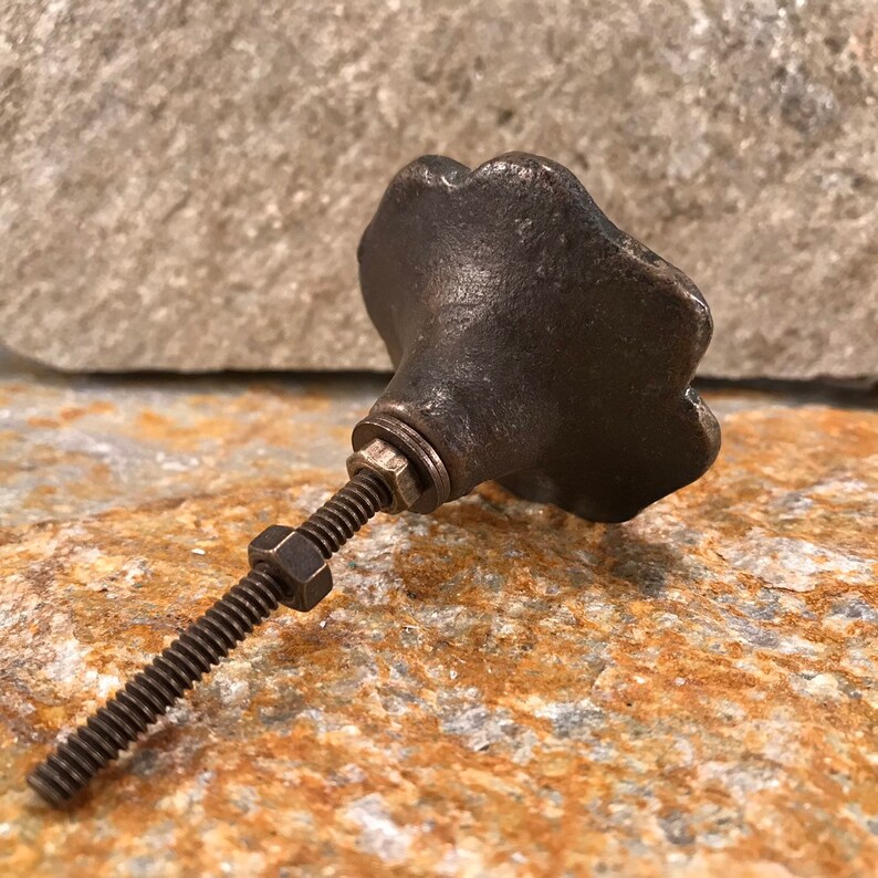 Cabinet Replacement Knob Floral Design Large Flower Bronze Metal Knob Cast Iron Flower Knob Metal Dresser Drawer Pulls Knobs and Pulls