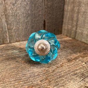 Glass Knob, Clear Blue Swirl Glass Old Fashioned Faceted Knob, Glass with Chrome Hardware, Dresser Drawer Knobs, Cabinet Glass Knob