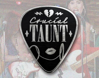 Crucial Taunt Hard Enamel Pin - Wayne&#39;s World - 90er Film - Schwing - Plektrum