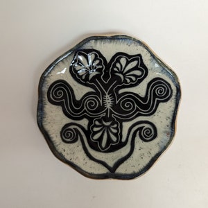 Handmade Sgraffito Ceramic Plate: 6&quot; Pottery Dish