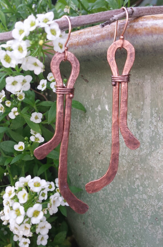 Hammered copper dangle earring Etsy