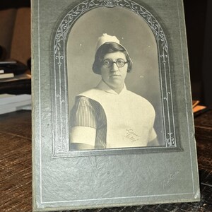 Antique CDV photos from 1800&#39;s. 2pc.