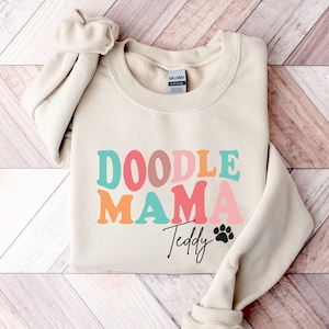 Doodle Mom Sweatshirt, Personalized Dog Mom Sweatshirt, Mother's Day Gift for Dog Mom, Goldendoodle Gifts, Labradoodle Sweatshirt, Cavapoo