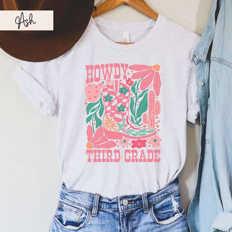 a t - shirt that says how do you third grade?