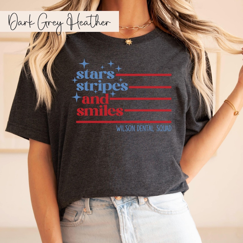 Camiseta dental del 4 de julio Regalos de higiene dental Camiseta de asistente dental Regalos para consultorio dental Equipo dental pediátrico Higienista dental Dark Grey Heather