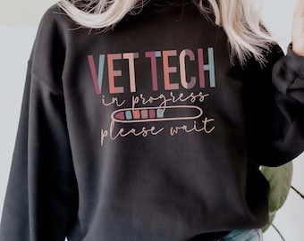 Doryti Funny Veterinary Technician Graduation Vet Tech Gift Women Sweatshirt tee 