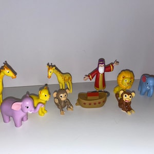 Noahs Ark and Animals set of 10 plastic Cake Toppers