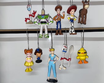 Zestaw 10 ozdób choinkowych Disney Toy Story z postaciami dla dzieci