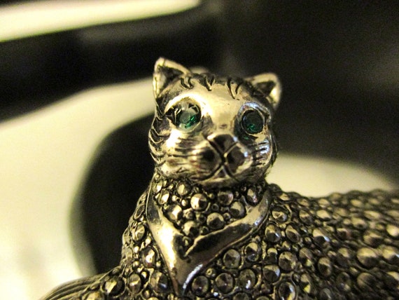 Vintage Collectible AVON Brooch /Pin of Green-Eye… - image 3