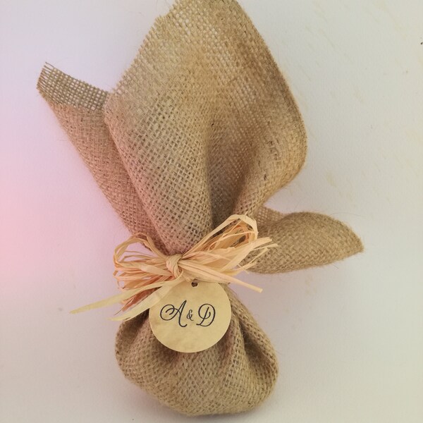 Burlap Rustic Wedding Favor Bag, Gift Bag, Rustic Wedding, Farmhouse Style, Shabby Chic, Hessian Bomboniere, Burlap Koufeta Jordan Almonds