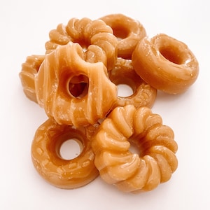 Wax Melts: Apple Cider Donuts | Highly Scented Cozy Bakery Scented Melt | Fall Home Fragrance for Wax Warmer | Food Shaped Autumn Decor