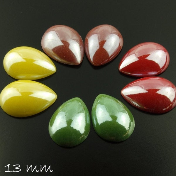 8 tropfenförmige, opake Glas Cabochons 18 x 13 mm