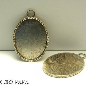 Cabochon setting / medallion Ø 40 x 30 mm antique silver