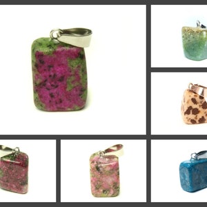 1 st Nugget-hänge i ädelsten med agat, fuchsit, dalmatisk jaspis, krusad jaspis