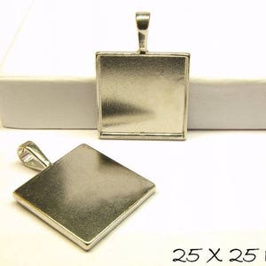 Cabochon setting / medallion 25 x 25 mm, platinum silver, square