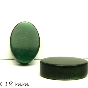 2 pcs oval cateye glass cabochons 25 x 18 mm, green