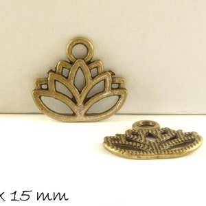 Lotus flower pendant in bronze, 16 x 15 mm