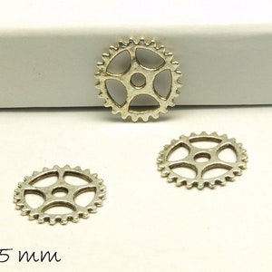 4 pcs pendant gear vintage silver Ø 15 mm