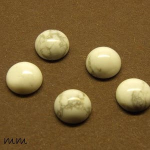 Edelstein Cabochons, weißer Howlith, 8 mm
