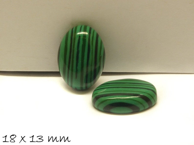 2 Stk Cabochons, synthetischer Türkis Malachit-Imitat, 18 x 13 mm Bild 1