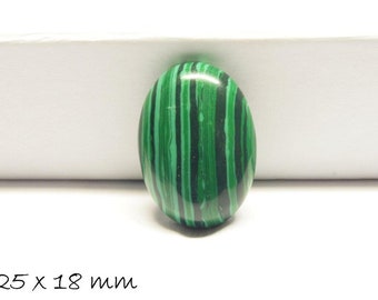 1 PCs cabochon, Turquoise synthétique (imitation de la Malachite), 25 x 18 mm