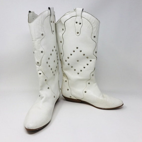 vintage majorette boots