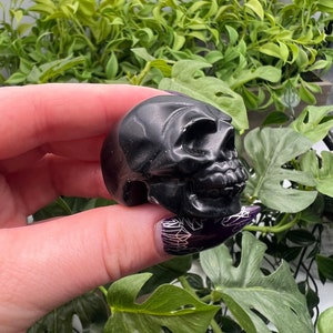 1.5 インチの彫刻された黒曜石の頭蓋骨 (数量: 1)