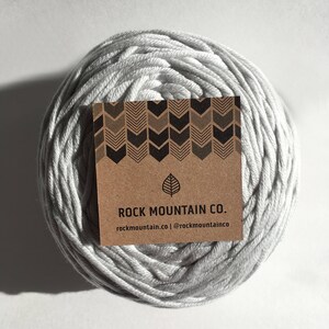 3mm Silver Light Gray Macrame Cord / Soft Knotting String / 100% Cotton Rope / Bulky Knit / Crochet / Weaving, AZO Free Dyes / OEKO-TEX zdjęcie 2
