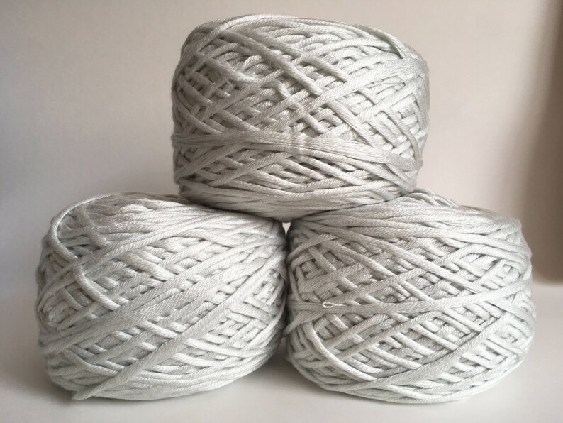 3mm Silver Light Gray Macrame Cord / Soft Knotting String / 100% Cotton Rope / Bulky Knit / Crochet / Weaving, AZO Free Dyes / OEKO-TEX zdjęcie 4