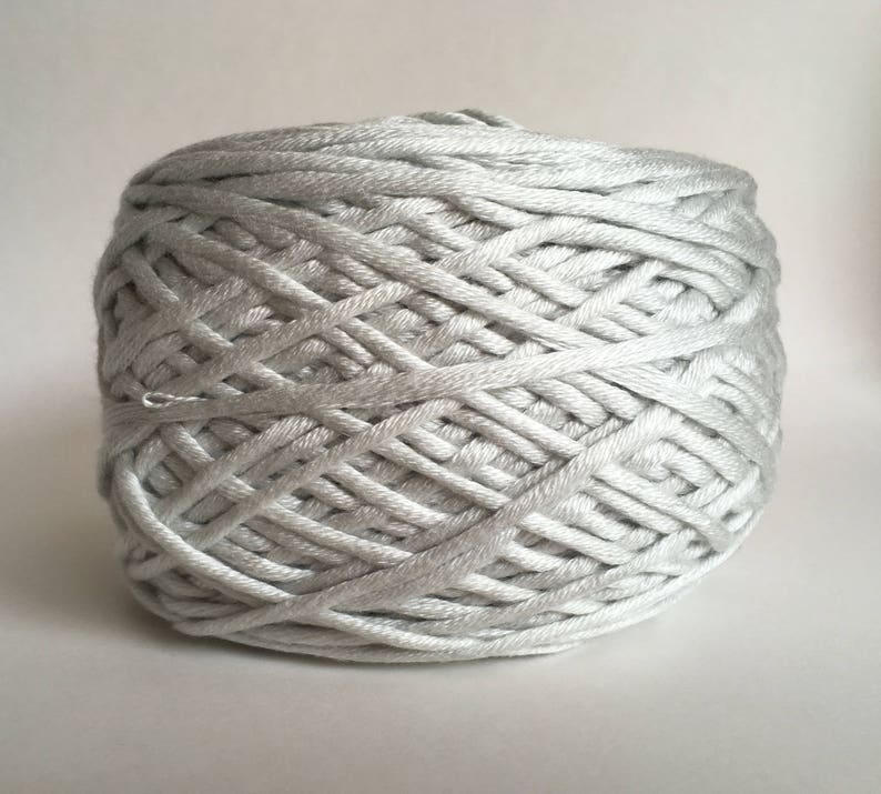 3mm Silver Light Gray Macrame Cord / Soft Knotting String / 100% Cotton Rope / Bulky Knit / Crochet / Weaving, AZO Free Dyes / OEKO-TEX zdjęcie 3