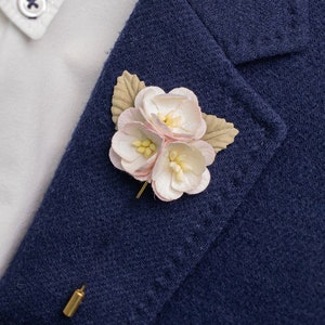 IVORY PINK OMBRE Boutonniere, Flower Lapel Pin, Modern Pin Men, Alternative Wedding Pin, Stylish Lapel Pin, Recycled Boutonniere, Gift Him