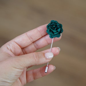 Green Carnation Lapel Flower – Emerald Boutonniere Pin for Men, Dark Green Brooch, Wedding Guest or Anniversary Gift