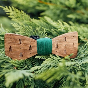 Wood Green Bow Tie with Trees Engraving & Cotton Thread,  Wildlife Lover Gift, Lumberjack Gifts, Arborist Personalized Bow Tie