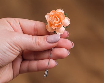 Wide-Open Peach Lapel Pin, Summer Party Men Brooch, Gentle Lily-Like Boutonniere, Elegant Formal Event Boutonniere, Dainty Suit Accessories