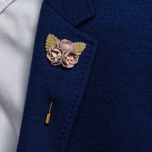 Ash Pink Small Brooch for Lapel - Extravagant Men Boutonniere, Prom Lapel Pin, Anniversary Gift for Him, Wedding Guest Pin, Suit Brooch