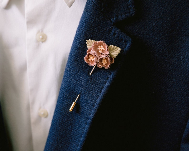 Flower Lapel Pin for Men, Wedding Boutonniere Brooch, Suit Lapel Pin Acessories, Men Brooch, Floral Rose Boutonniere, Blush Pink Buttonhole image 1