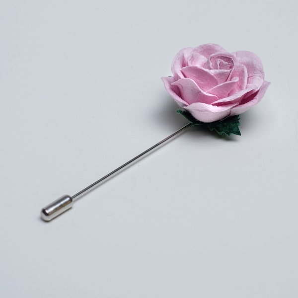 Épingle lavande, boutonnière d'enterrement de vie de jeune fille, épinglette mauve clair, broche pour événement formel, boutonnière rose, cadeau huissier, cadeau pour père