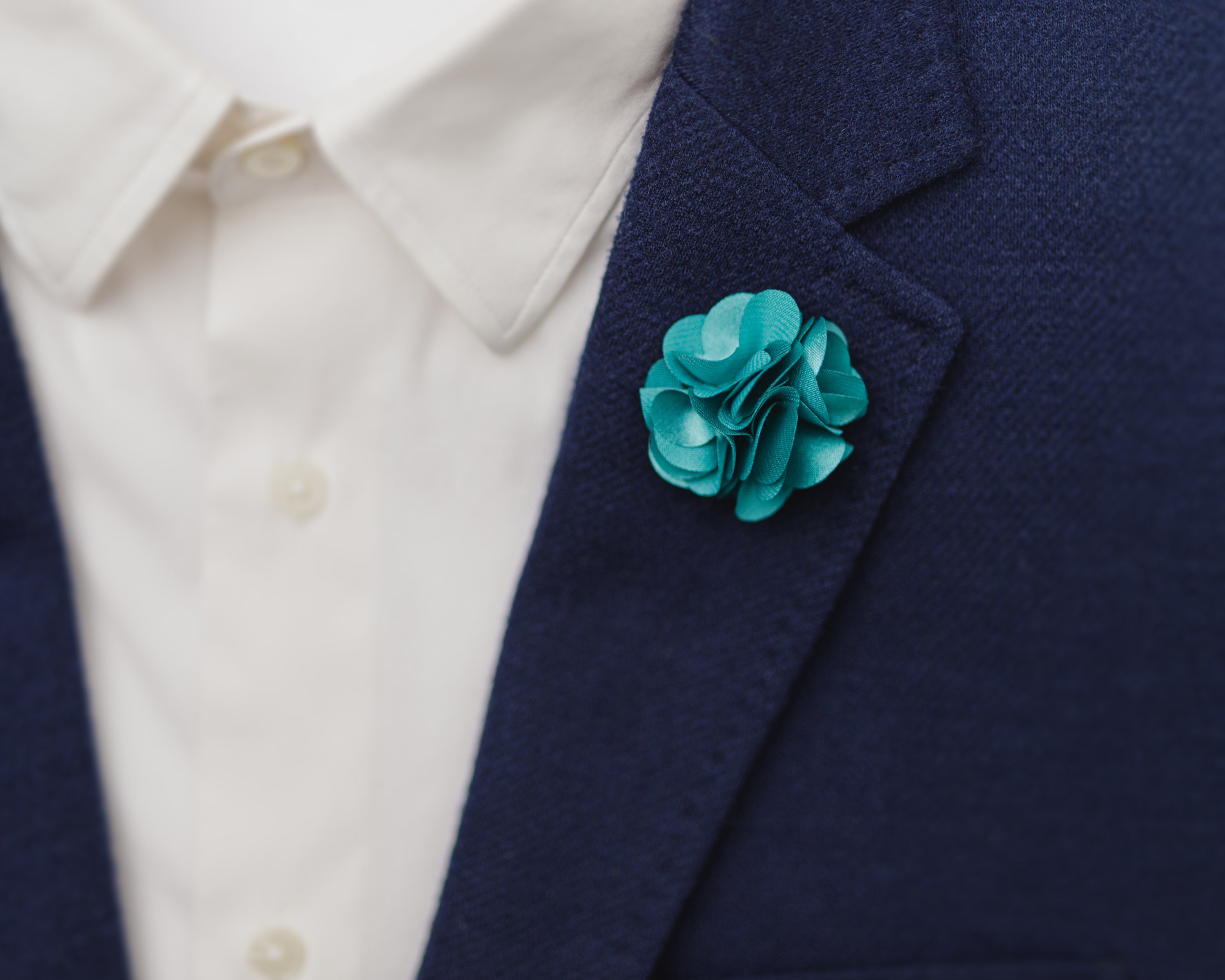 Mesh Navy Blue Lapel Pin With Crystal – Flower Wedding Boutonniere For Men