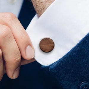 Groomsmen Cufflinks Set of Wood, Personalized Initial Cuff links, Engraved Wedding Cufflinks, Light Brown Caramel Custom Monogram Gift