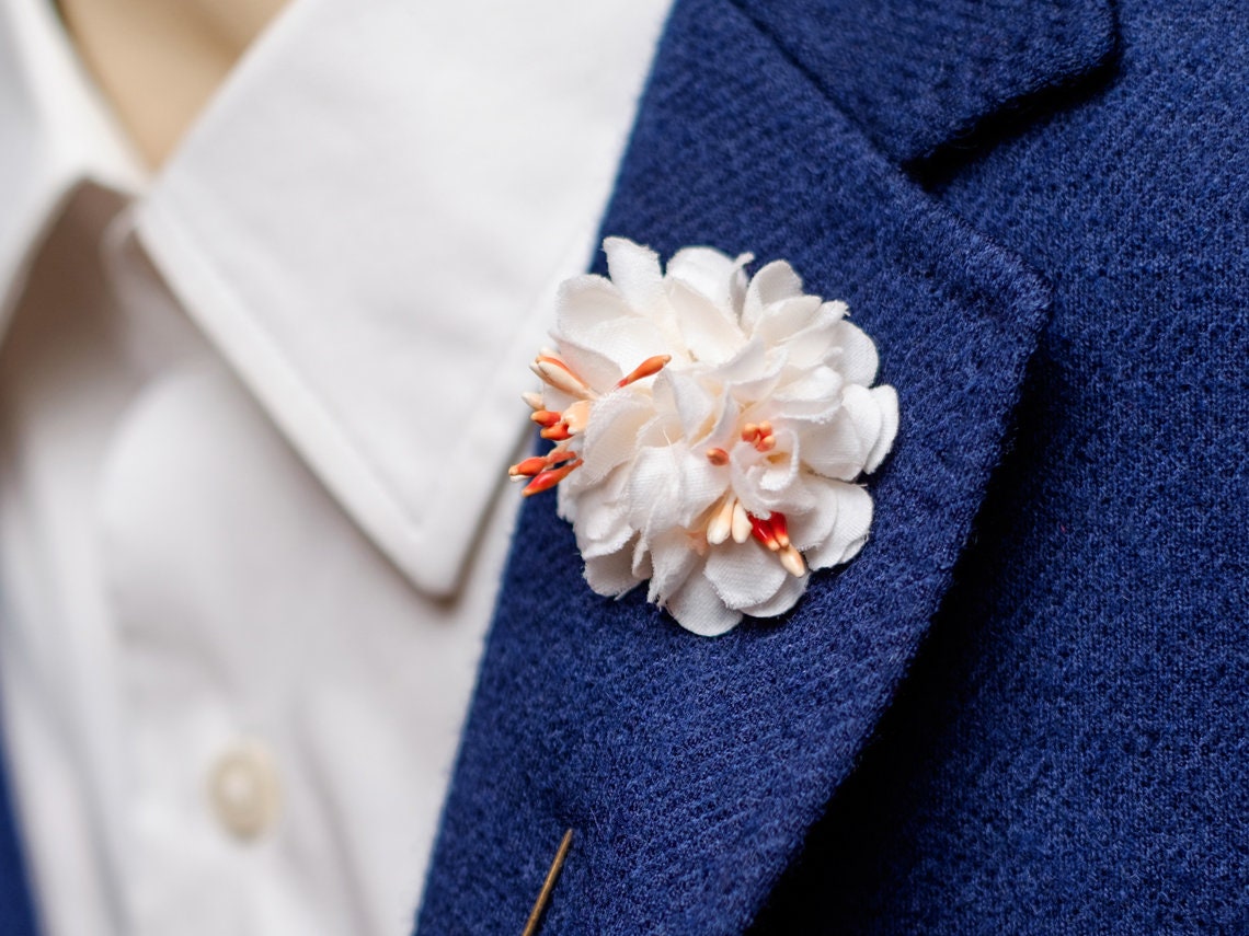 Real flower brooch for suit outlet