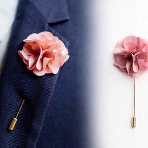 Pink Lapel Flower Pin Men, Blush Wedding Boutonniere, Dusty Rose Groom Boutonniere, Satin Carnation Pin for Suit, Formal Stick Pin