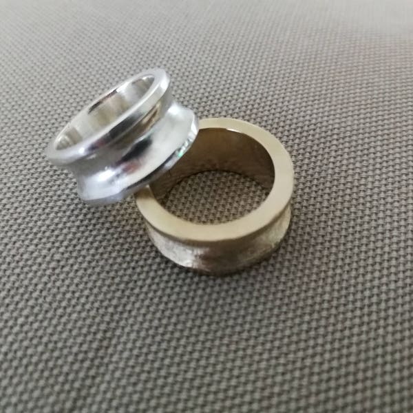 Anello fascia scavato da mignolo PRISCILLA, bronzo giallo o argento sterling 925