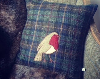 Festive Robin Tweed Cushion- Blueberry